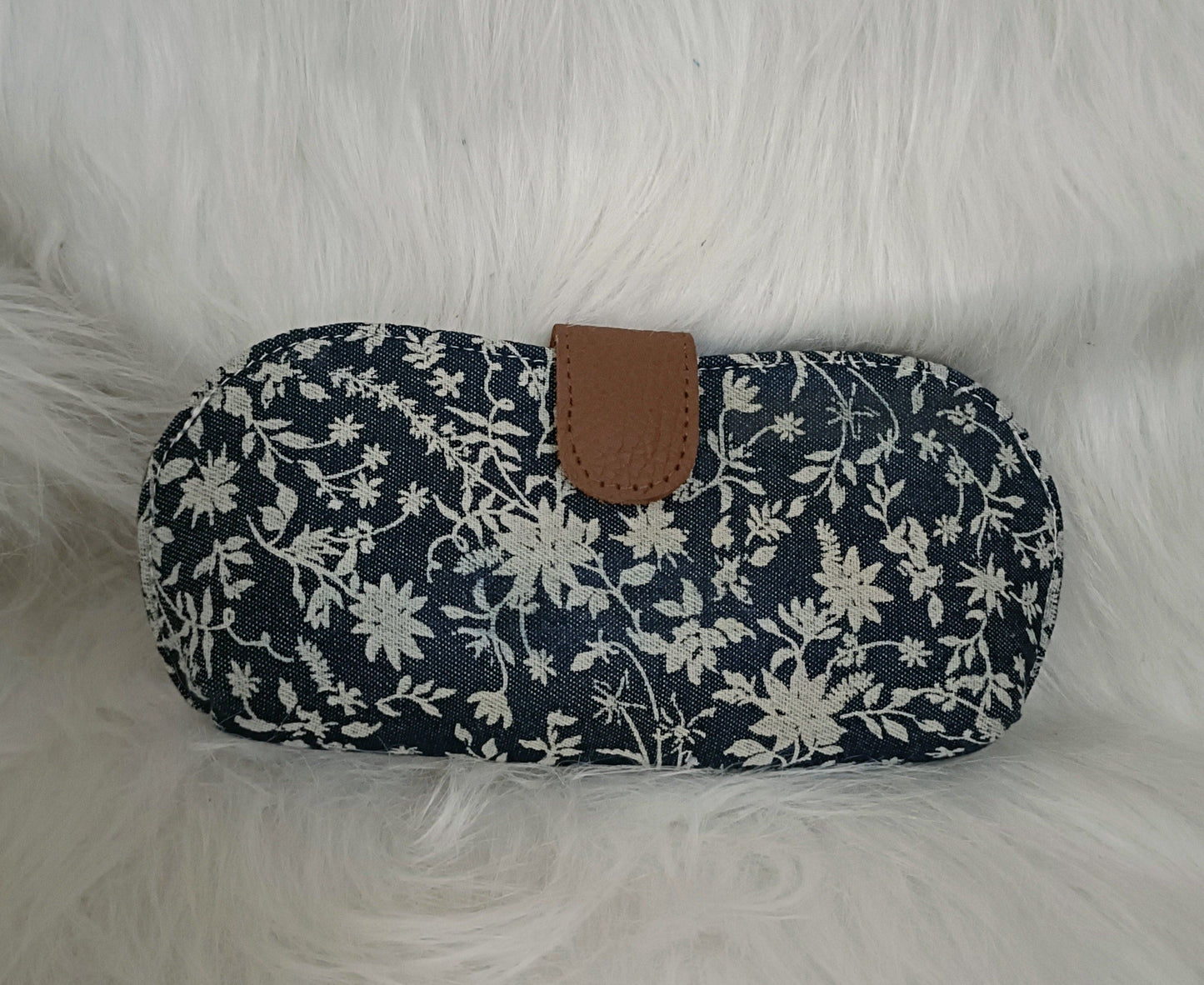 smart sunglass cover indian print