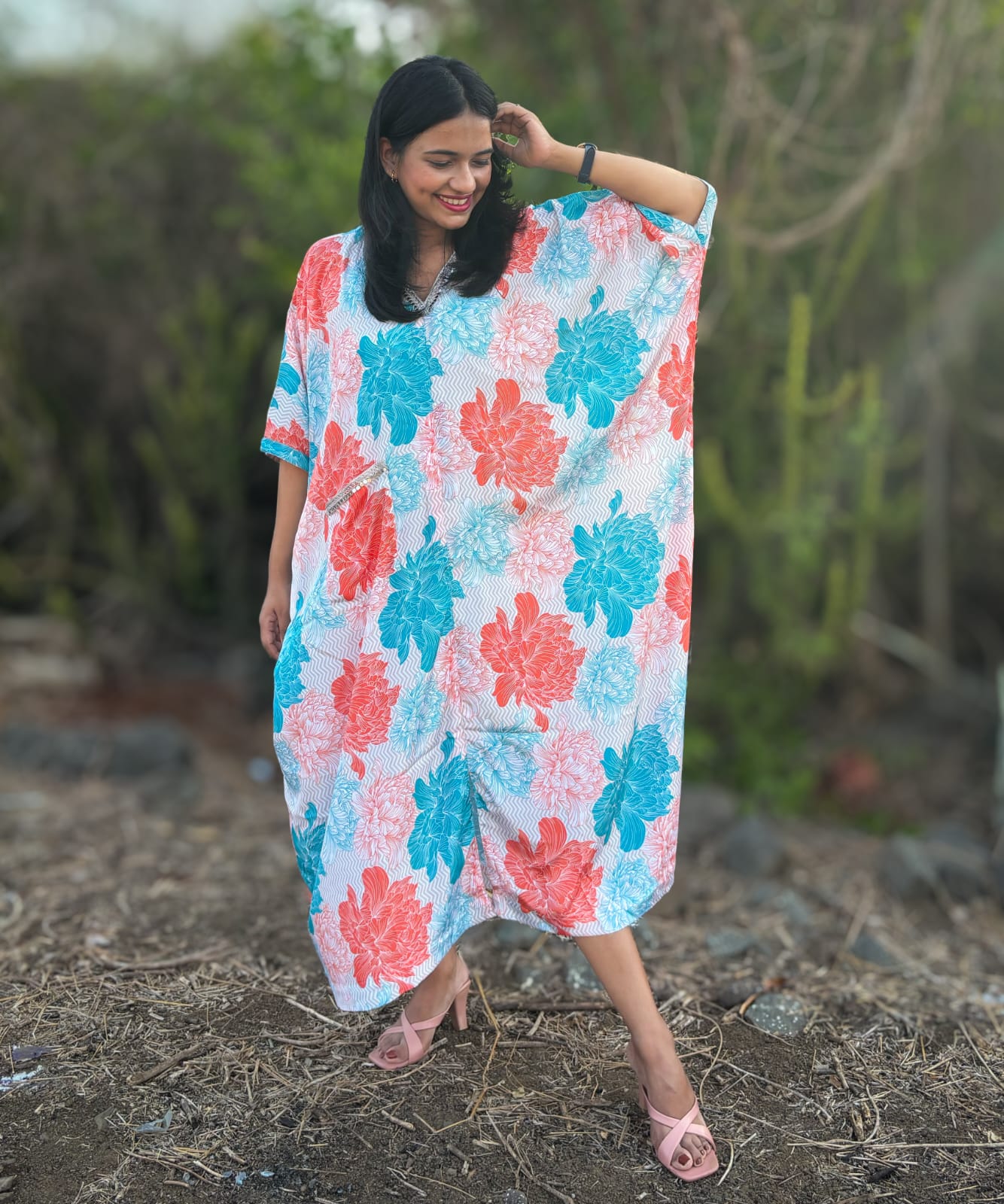 Stylish Kaftan with Caribbean-inspired prints, perfect for summer adventures and relaxation. #CaribbeanKaftan #SummerFashion #TropicalPrint #Fashionista
