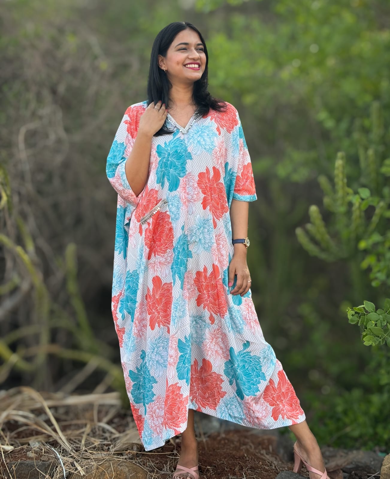 Stylish Kaftan with Caribbean-inspired prints, perfect for summer adventures and relaxation. #CaribbeanKaftan #SummerFashion #TropicalPrint #Fashionista