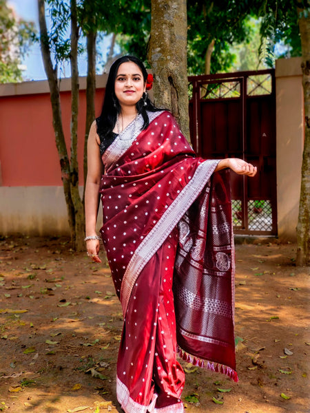 THE LADY IN RED(SLK SAREE)