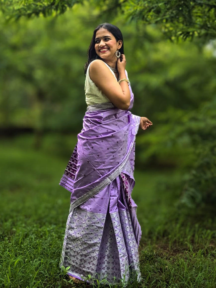 
                      
                        Xubhrangini
                      
                    