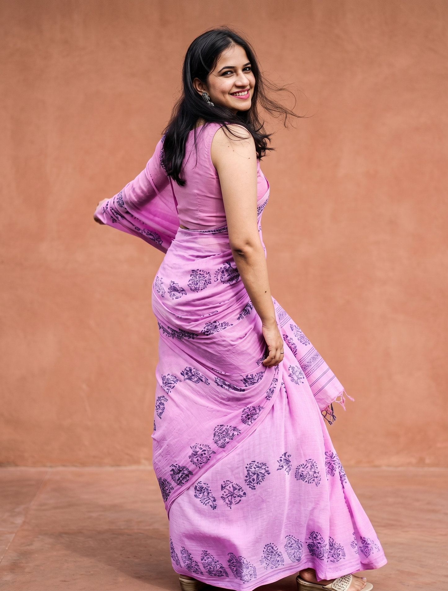 Back view of lilac mul cotton block printed saree styled for everyday wear, office wear and summer outings
