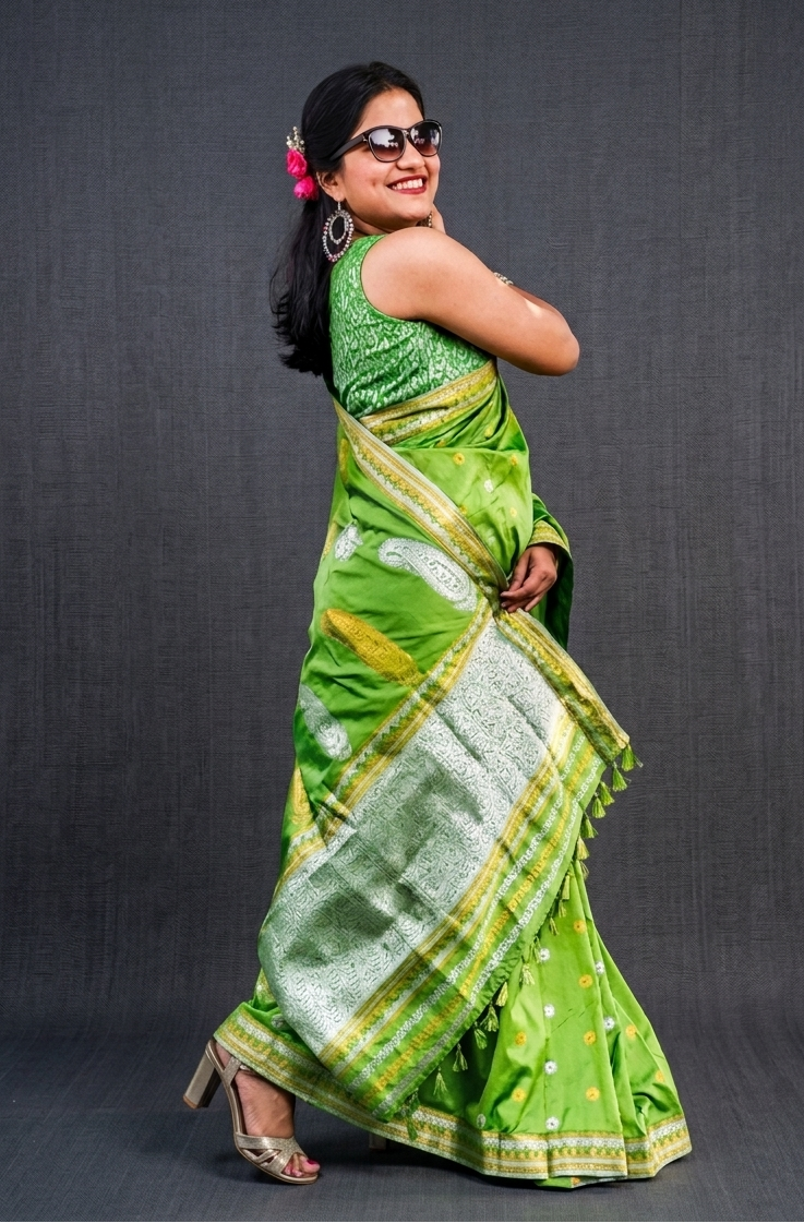 Side view of Patori green mixed silk saree with elegant festive styling
