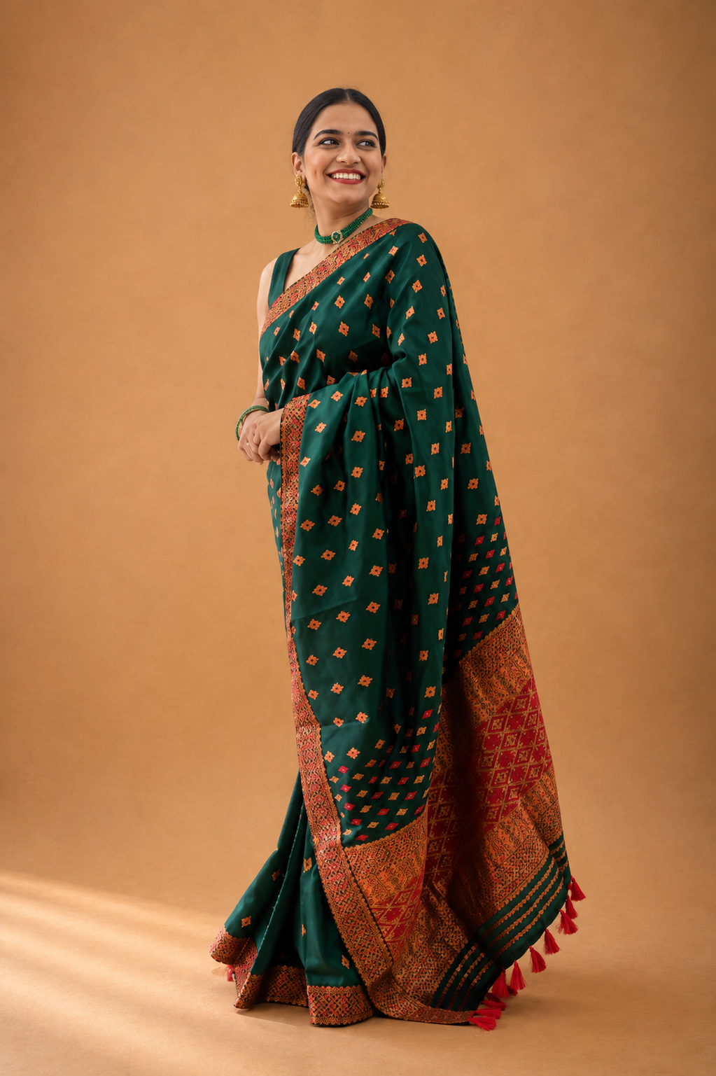 Side and pallu view of Senehi green silk blend saree barfi motif