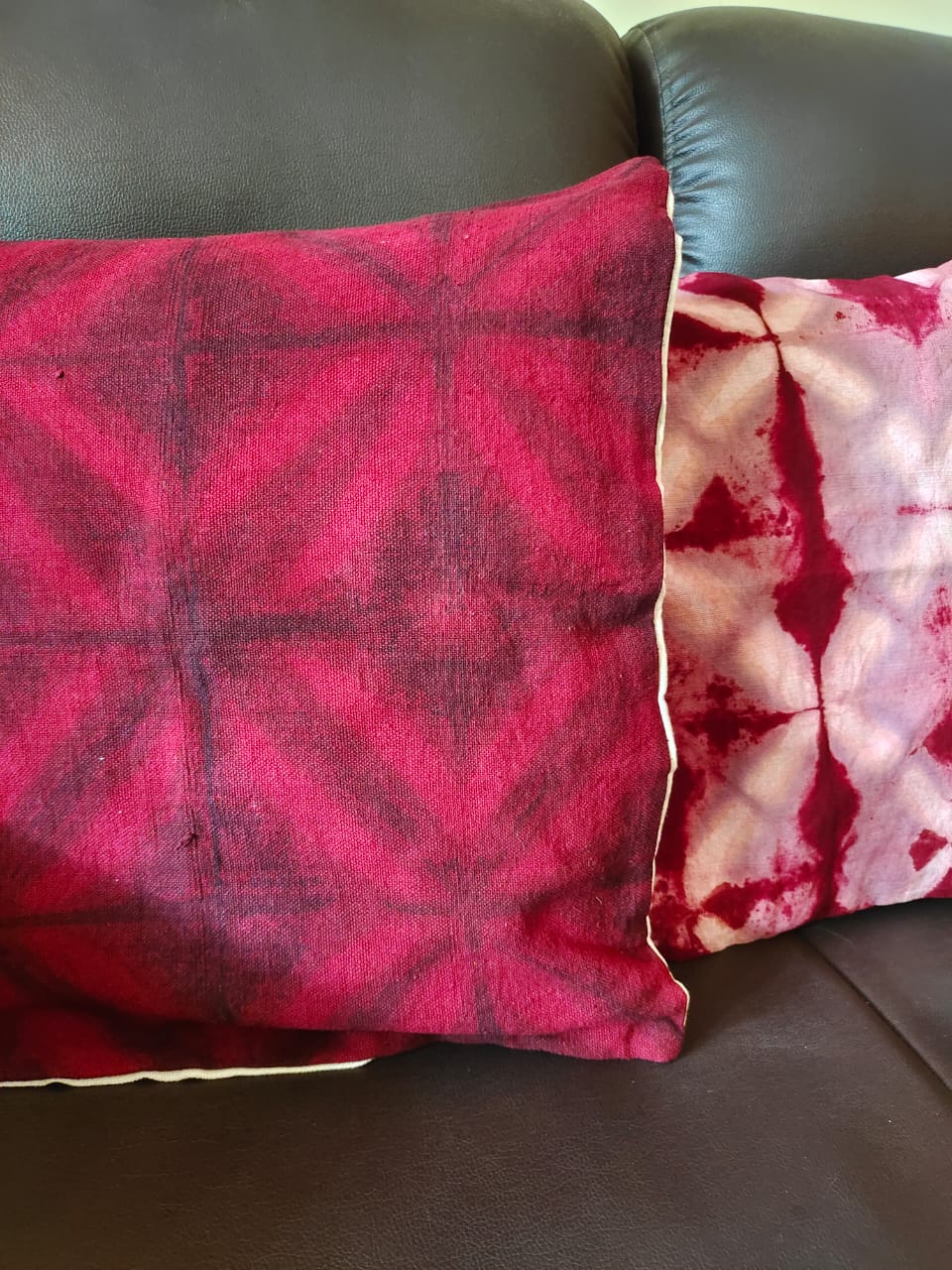 RED BLUSH(HANDLOOM CUSHION COVER)