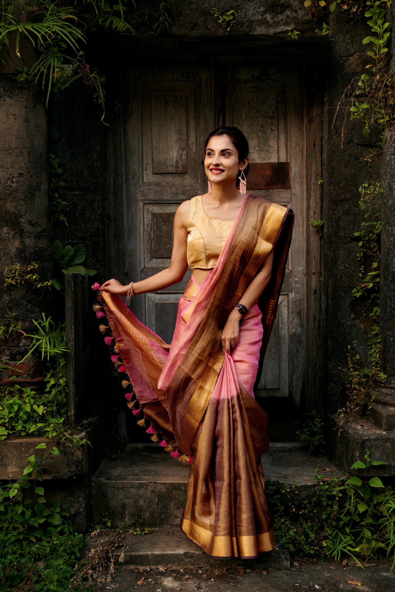 Chocolate Pearls brown and pink tissue linen saree by Apaapi